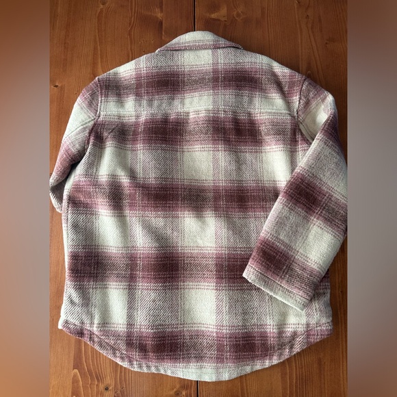 American Eagle Sherpa Lined Shacket - Picture 7 of 7